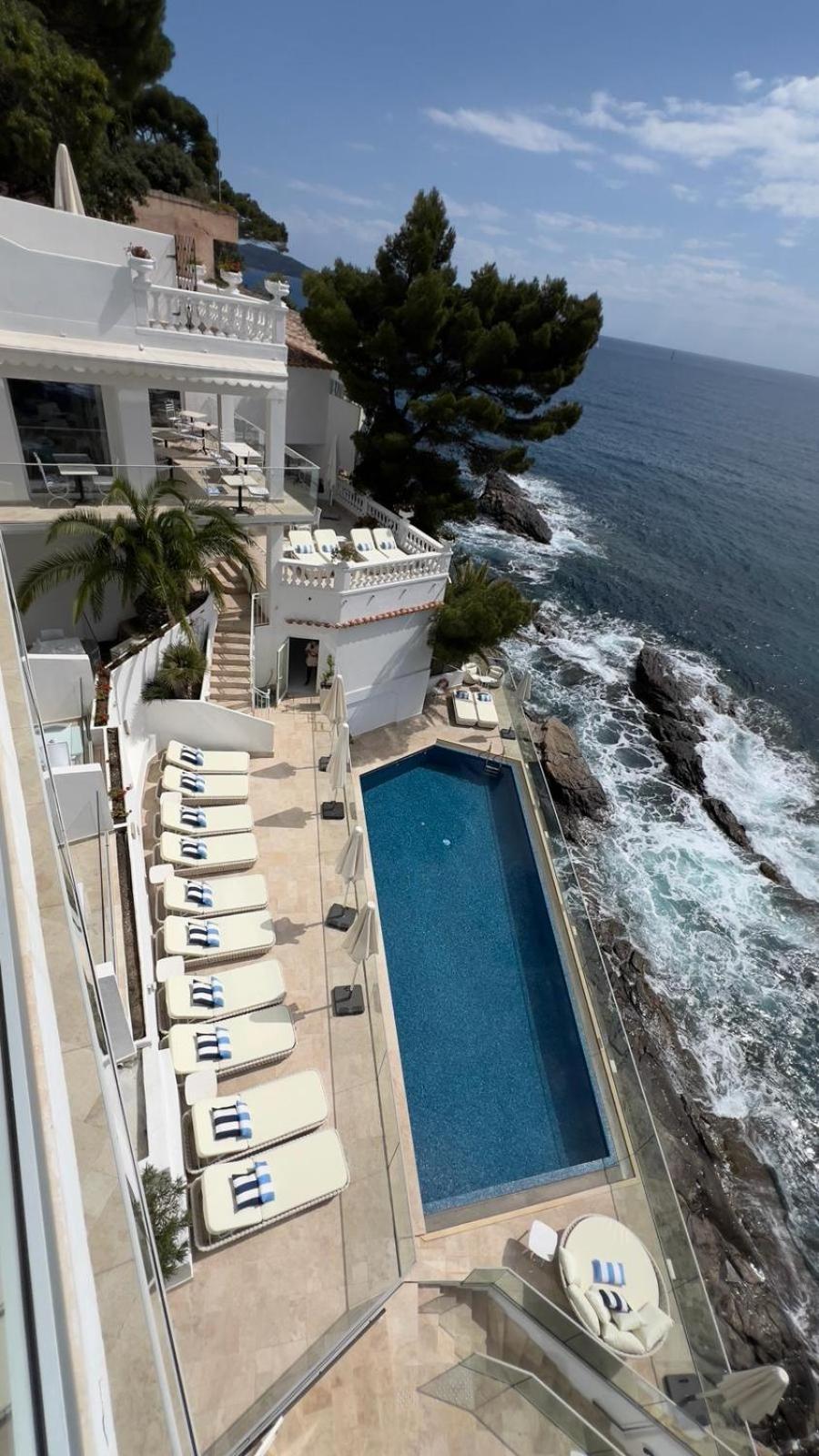 Hotel La Calanque Cavalaire-sur-Mer Ngoại thất bức ảnh