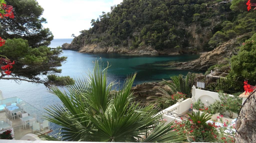 Hotel La Calanque Cavalaire-sur-Mer Ngoại thất bức ảnh