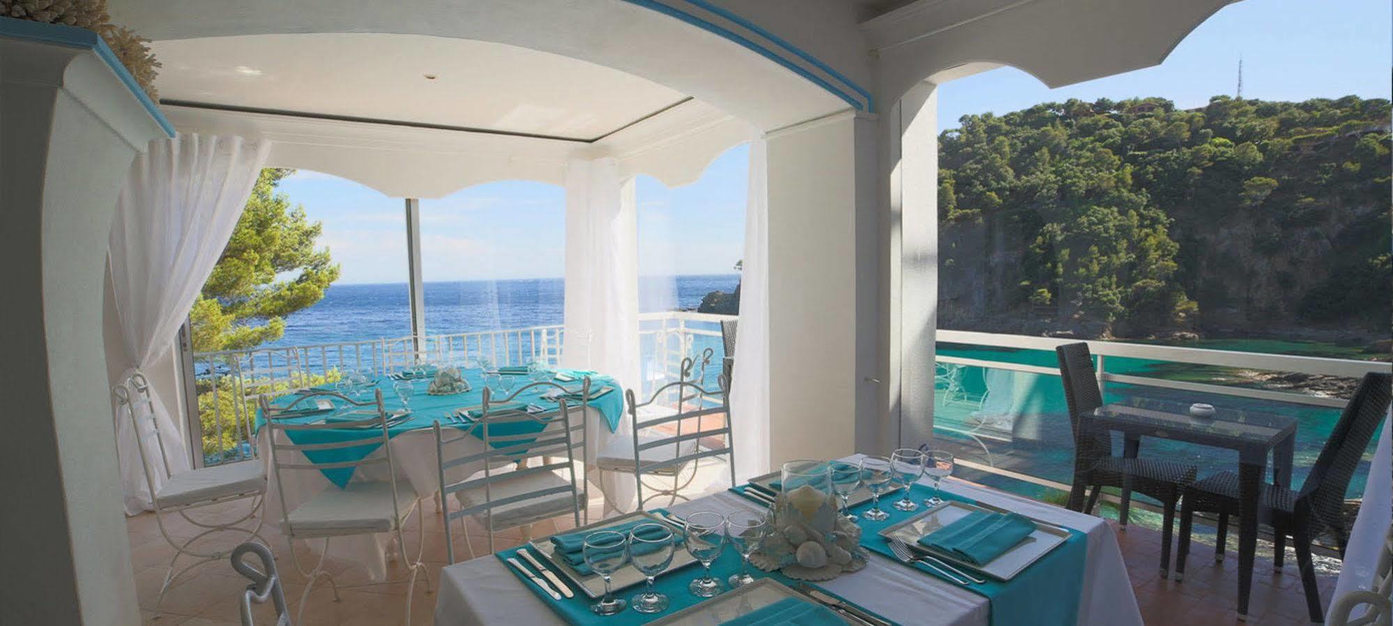 Hotel La Calanque Cavalaire-sur-Mer Ngoại thất bức ảnh