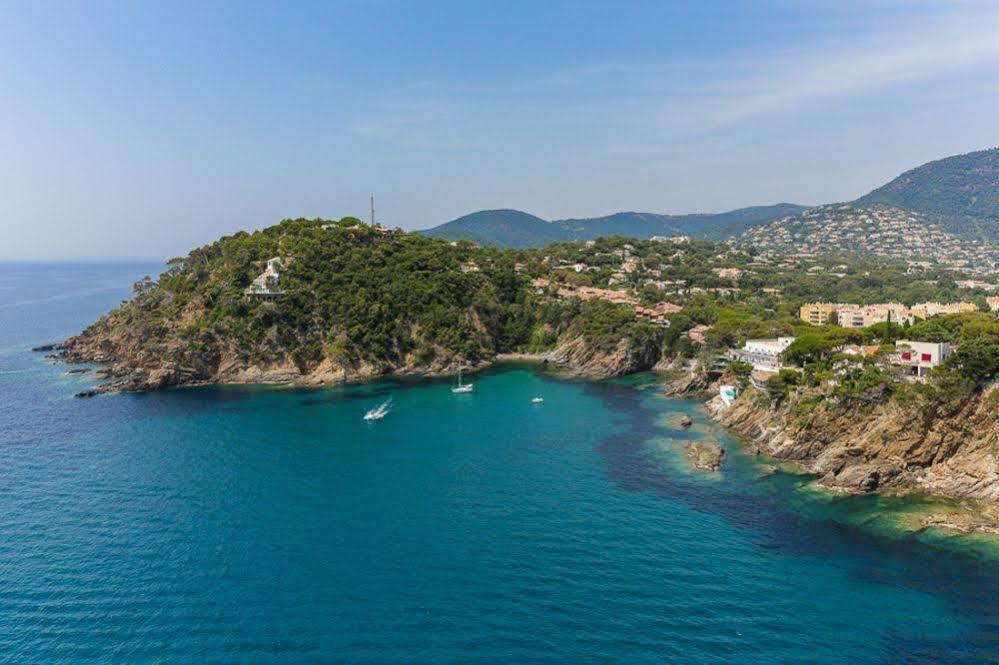 Hotel La Calanque Cavalaire-sur-Mer Ngoại thất bức ảnh